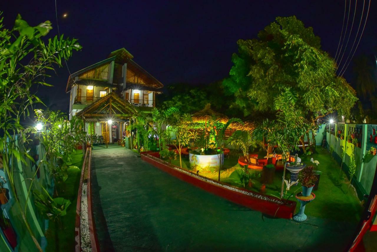 Neem Garden Guest House Batticaloa Exterior photo