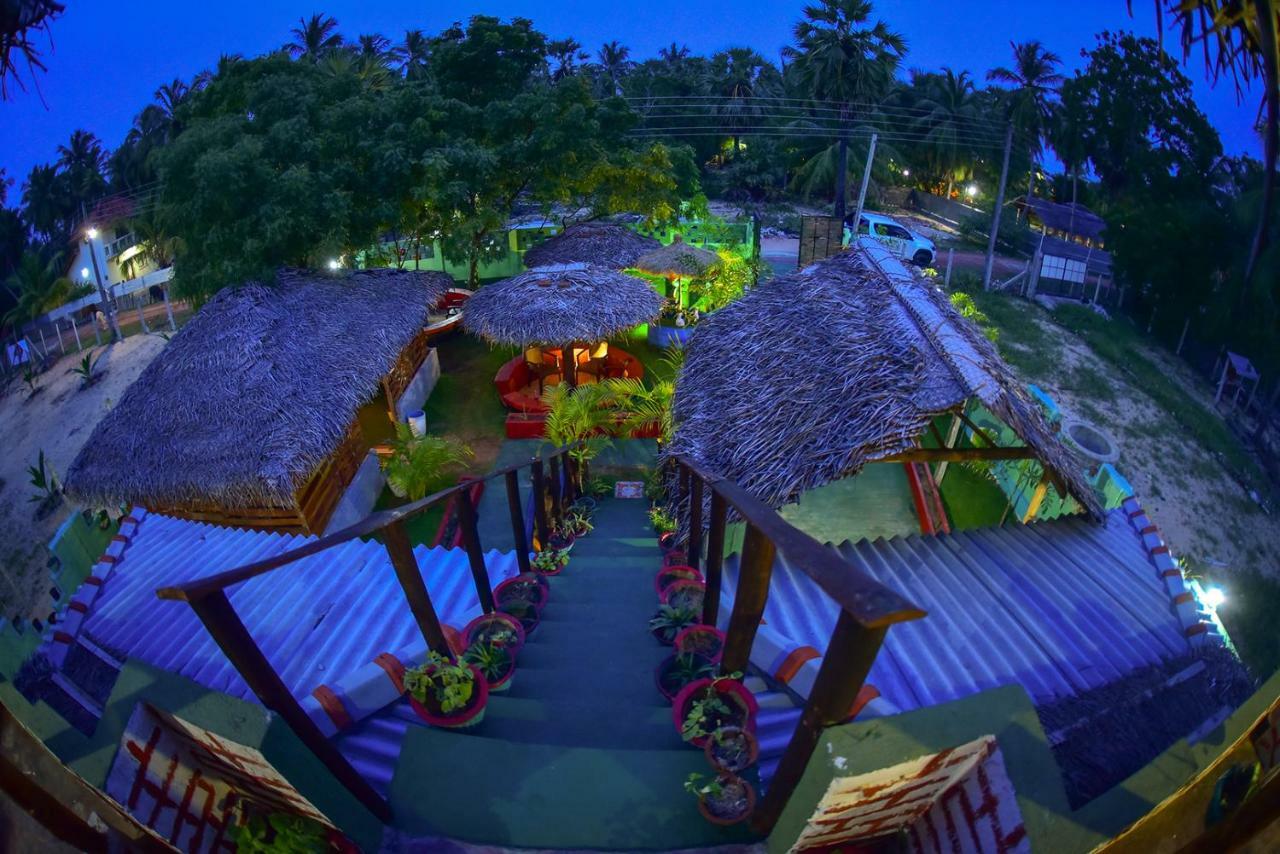 Neem Garden Guest House Batticaloa Exterior photo